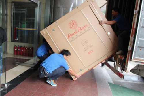 义安钢琴贵重工艺品无忧运